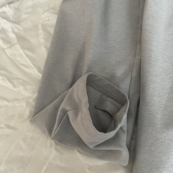 Lululemon Men’s Surge Warm 1/2 Zip - Picture 6 of 6